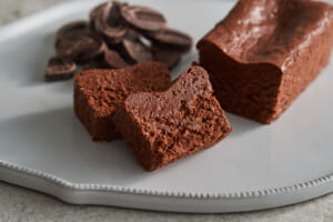 特別なチョコレートケーキで叶える、ひとときの非日常