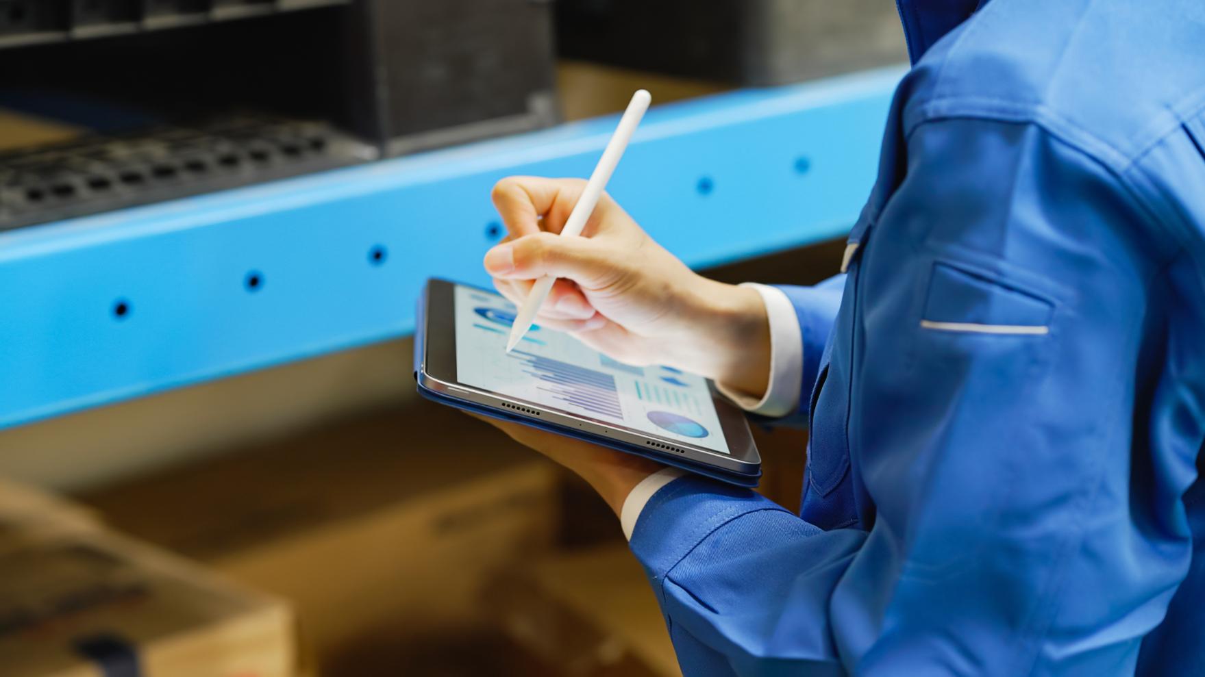 OMS（注文管理システム）とは？WMSとの違いや導入メリットを解説